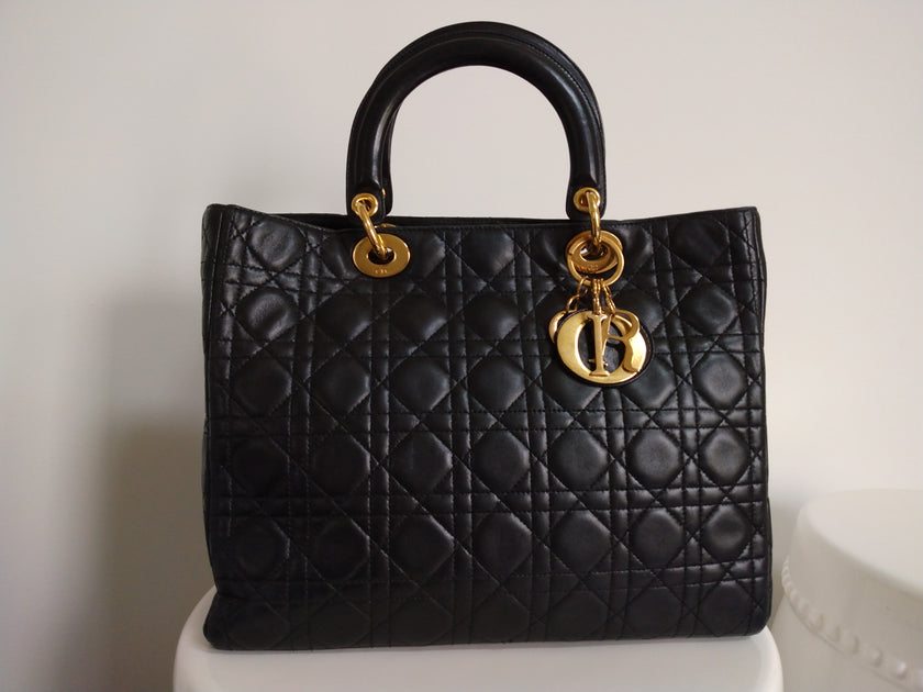 What Makes A Luxury Handbag A Luxury? – HG Bags Online