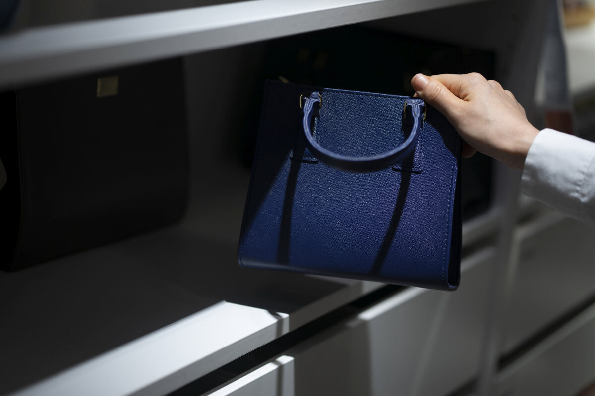 HOW TO STORE LUXURY DESIGNER HANDBAGS, Do you use your dustbags?